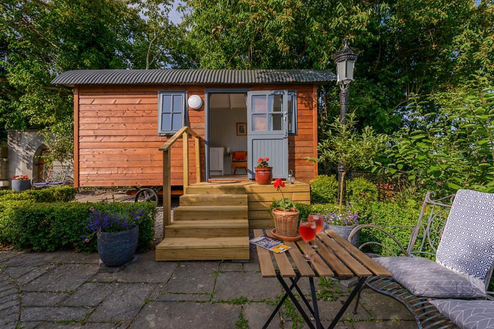 Hawthorn Hut Kilkenny Glamping At Jenkinstown House Hotel Jenkinstown Park Eksteriør billede
