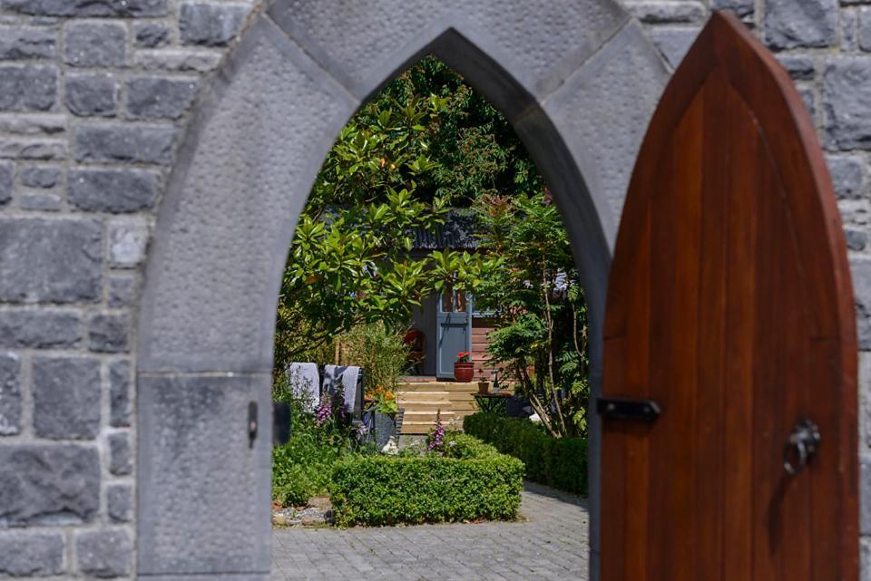 Hawthorn Hut Kilkenny Glamping At Jenkinstown House Hotel Jenkinstown Park Eksteriør billede