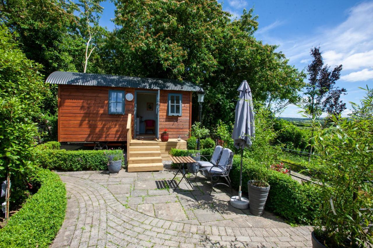 Hawthorn Hut Kilkenny Glamping At Jenkinstown House Hotel Jenkinstown Park Eksteriør billede