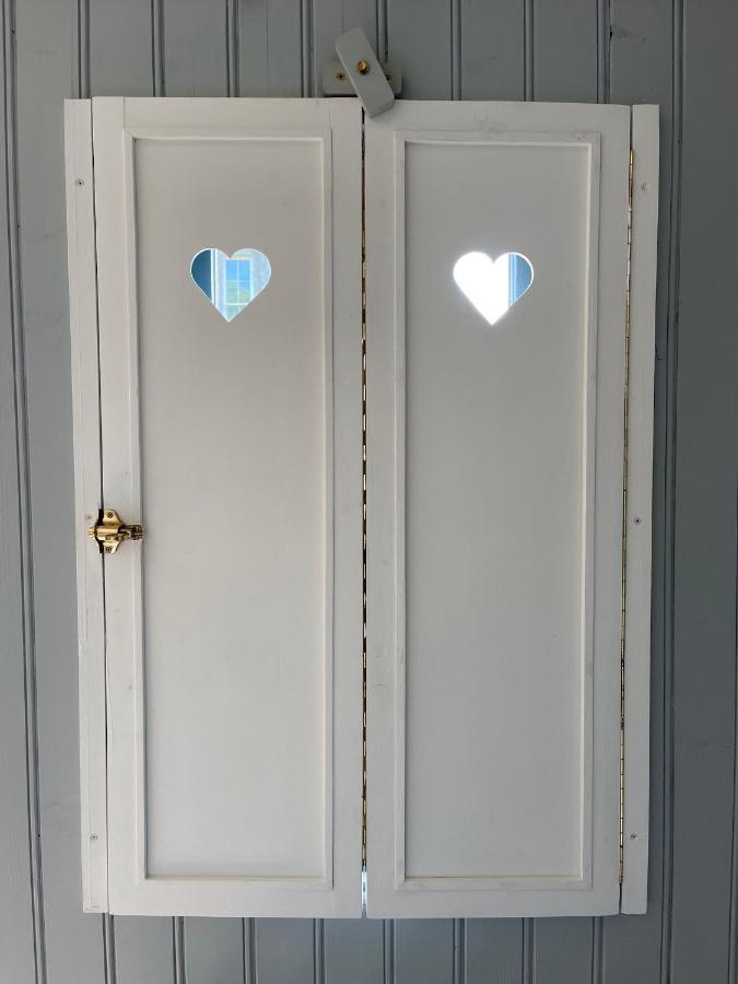 Hawthorn Hut Kilkenny Glamping At Jenkinstown House Hotel Jenkinstown Park Eksteriør billede